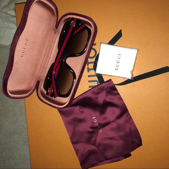 how to authenticate gucci sunglasses